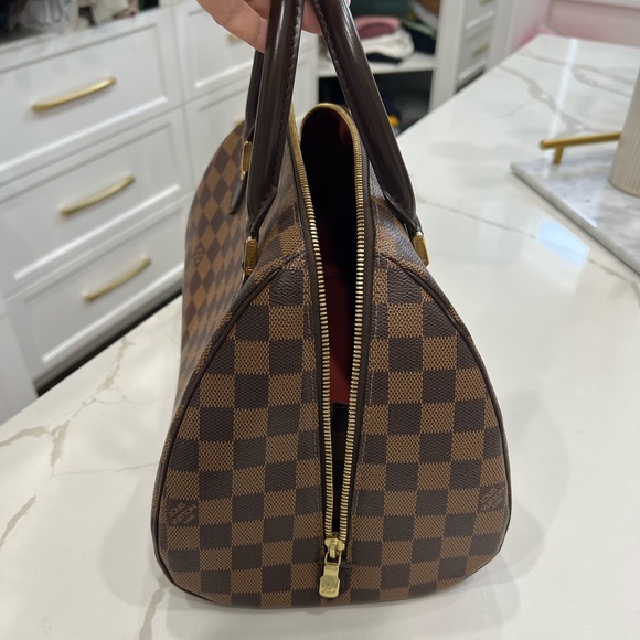 Louis Vuitton Ribera MM - Picture 3 of 5